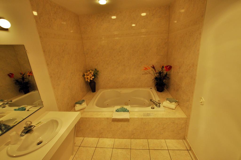 וויילדווד Riviera Resort & Suites חדר תמונה