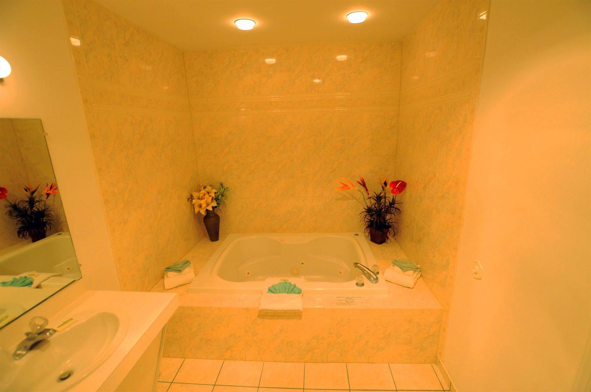 וויילדווד Riviera Resort & Suites מראה חיצוני תמונה